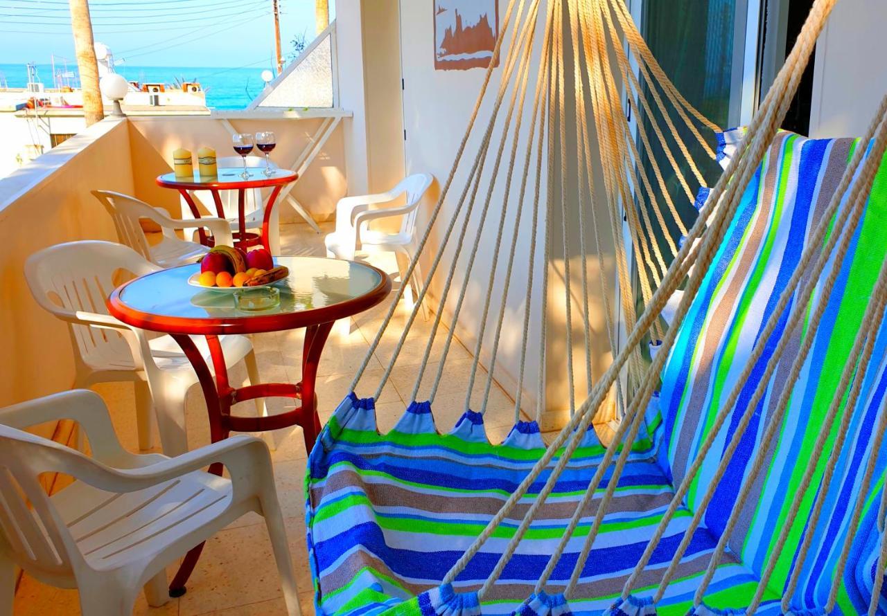 Astrofegia Apartments Near The Sea Agia Marina  Bagian luar foto