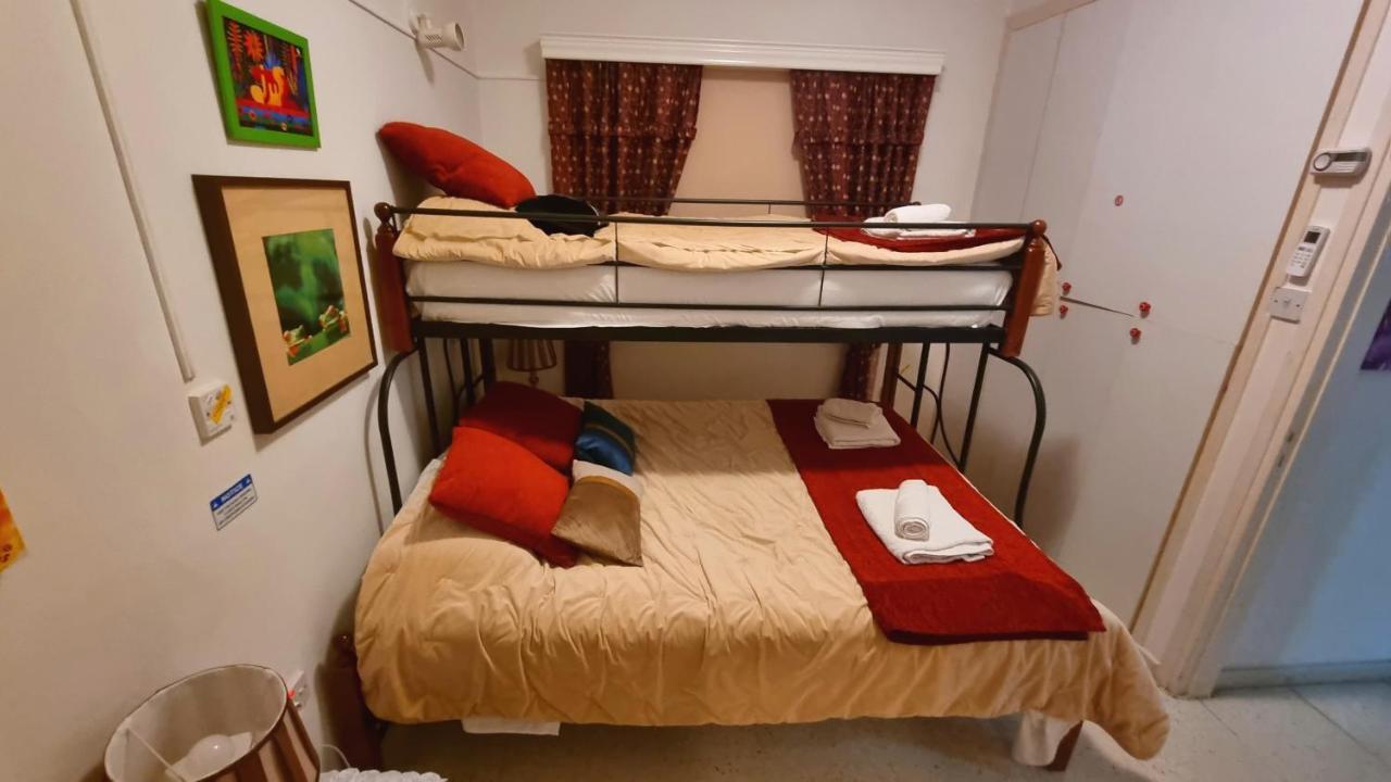 Astrofegia Apartments Near The Sea Agia Marina  Bagian luar foto
