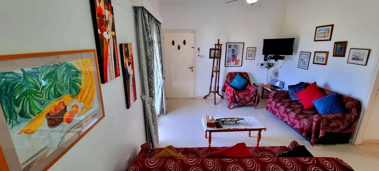 Astrofegia Apartments Near The Sea Agia Marina  Bagian luar foto