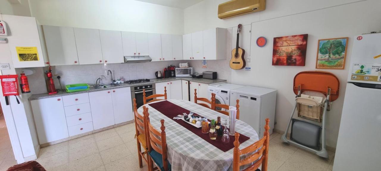 Astrofegia Apartments Near The Sea Agia Marina  Bagian luar foto