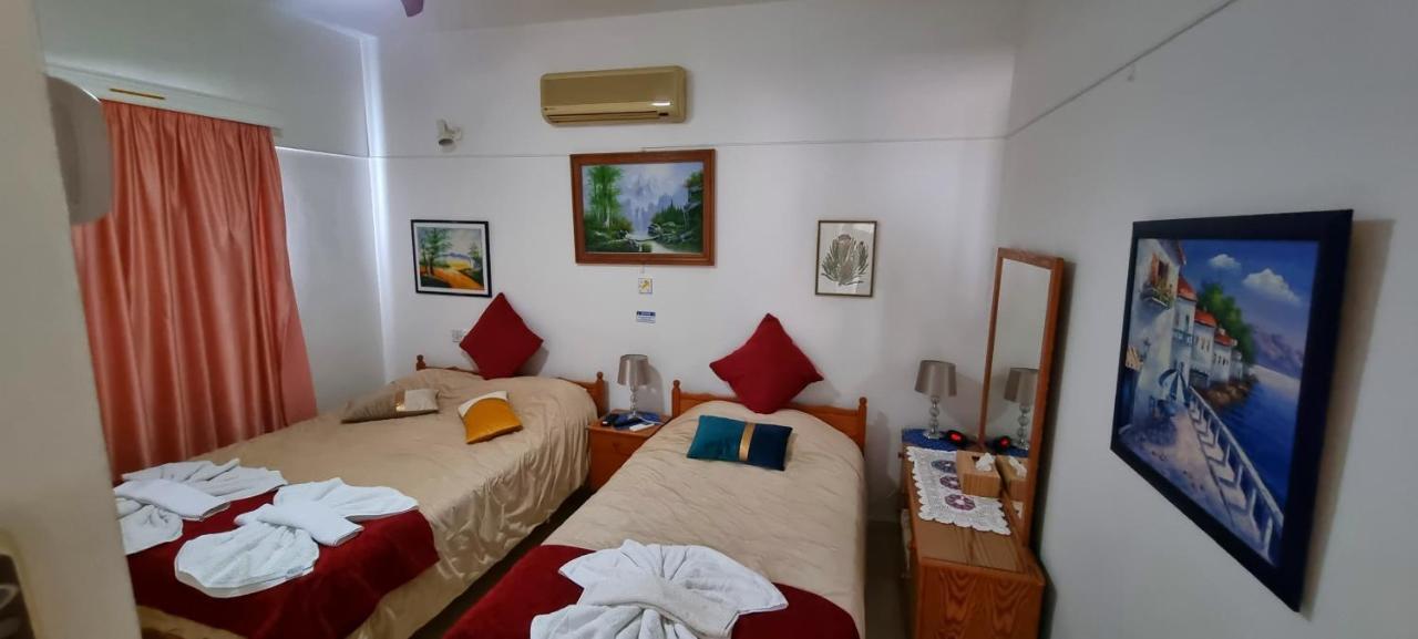 Astrofegia Apartments Near The Sea Agia Marina  Bagian luar foto