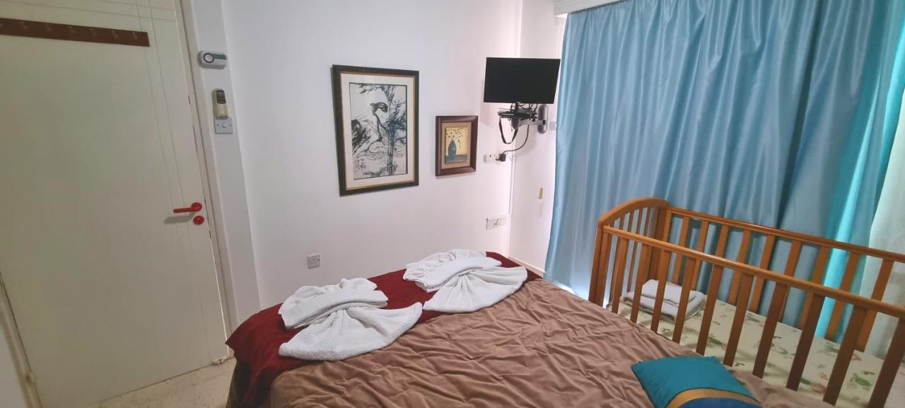 Astrofegia Apartments Near The Sea Agia Marina  Bagian luar foto